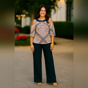 Thalia & Sodi cold shoulder tank with attached floral overlay plus Size XL